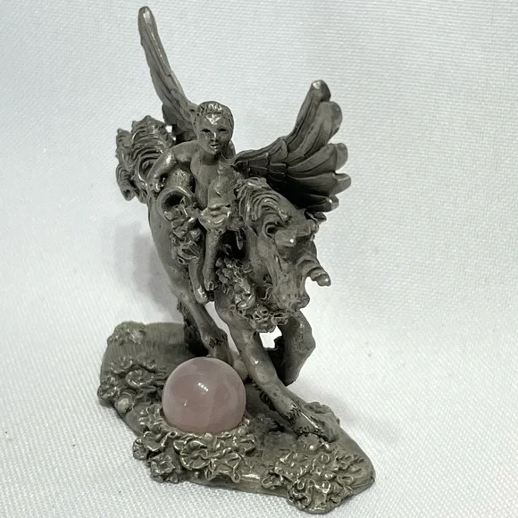 Vintage Comstock Pewter figure 2.25" Cherub on aUnicorn excellent condition - Picture 5 of 13